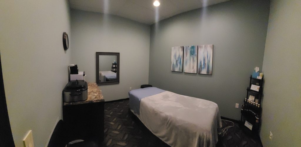 Massage therapy room at Frankum Chiropractic in Smithville, MO, designed for relaxation and healing